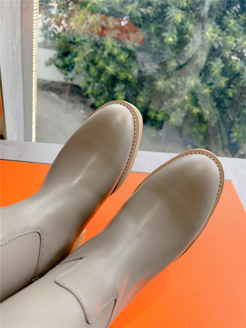 H**me5 faustine boot in gray