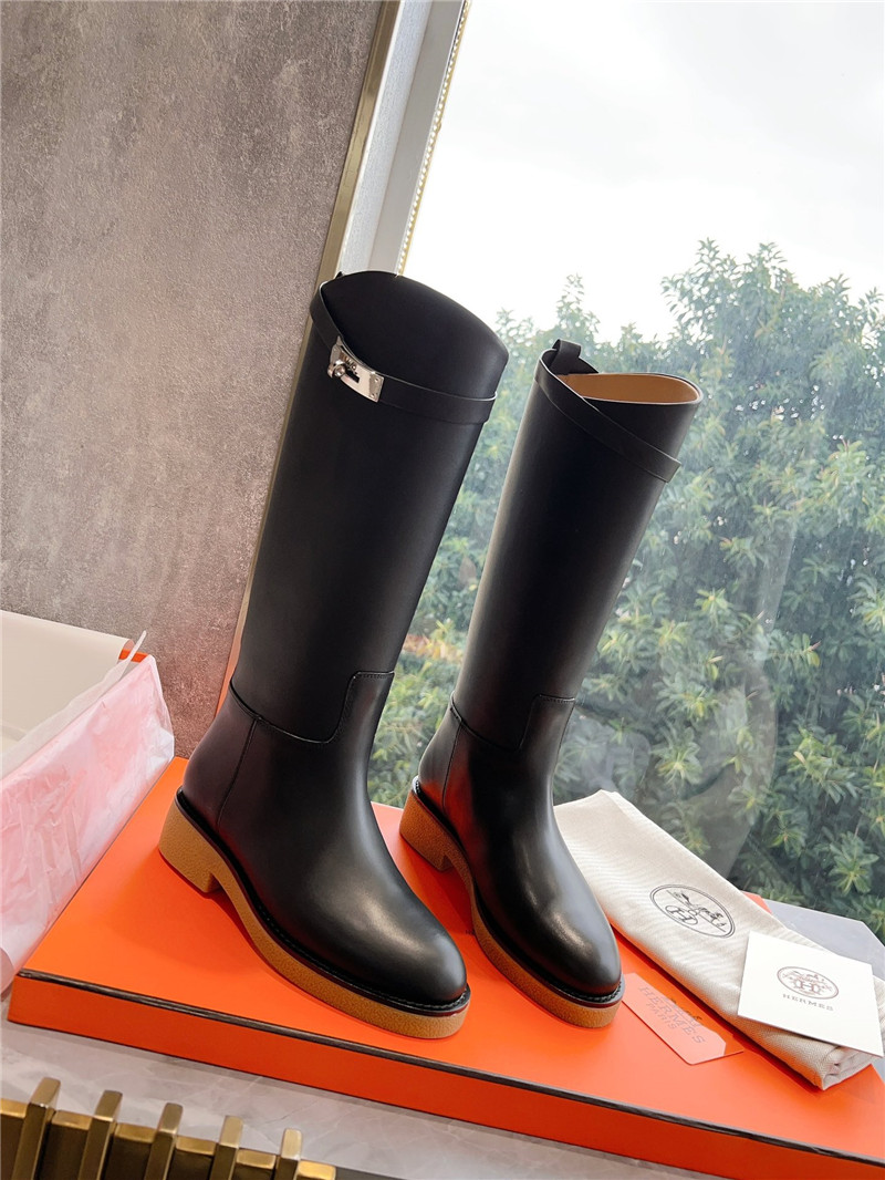 H**me5 faustine boot in black