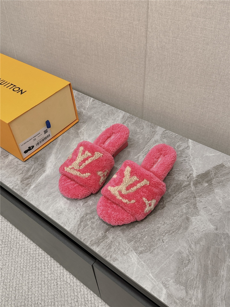 l0vis Vvtt0n paseo shearling comfort mule in pink