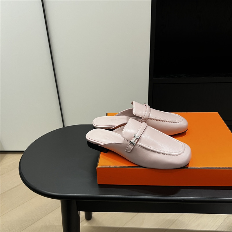H**me5 buckle groupie mules pink goatskin