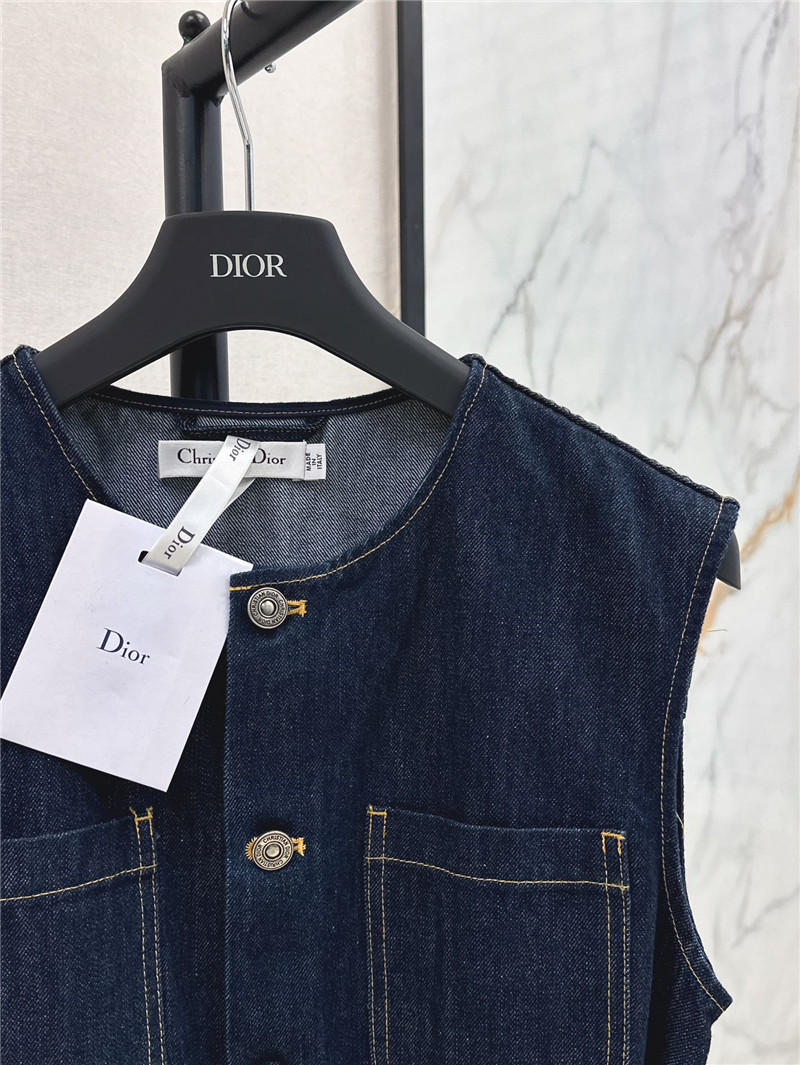 D10r vest replica designer clothing websites