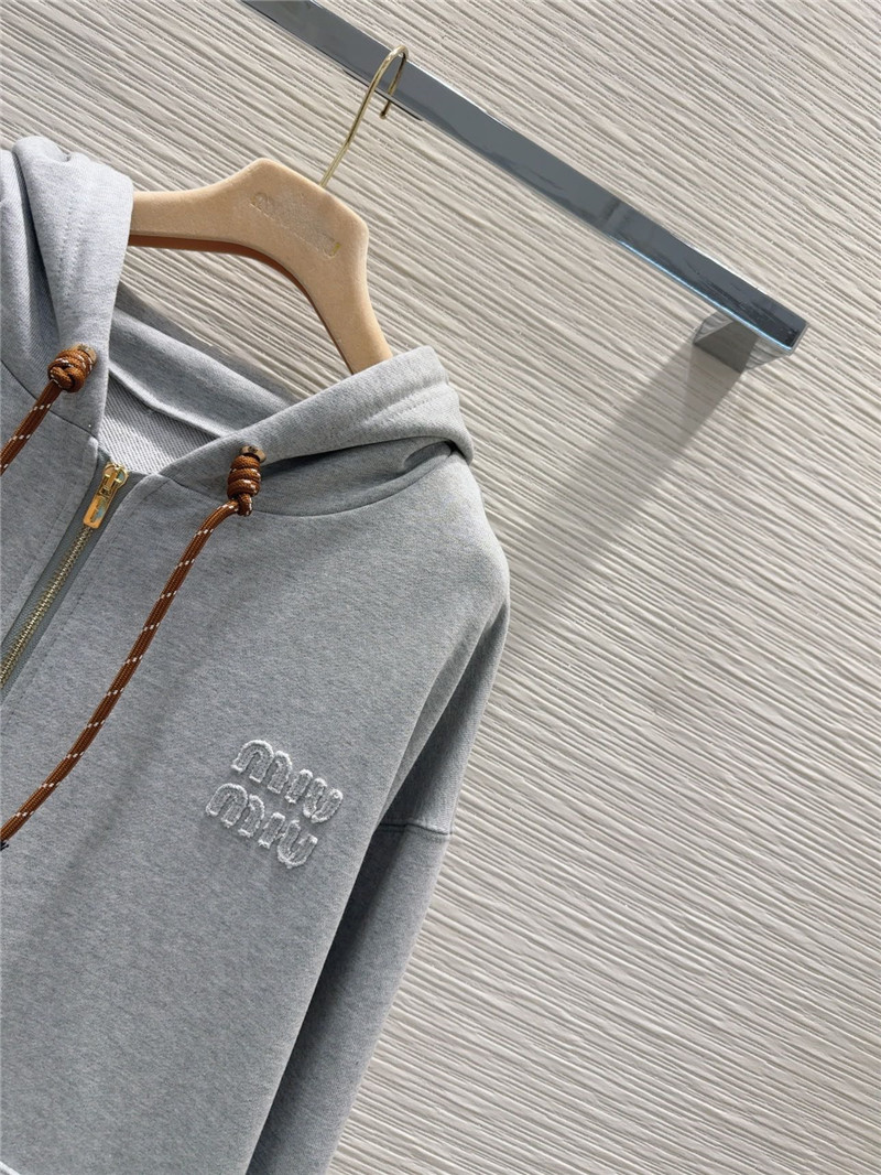 M1um1u patch embroidered logo sweatshirt replicas clothes