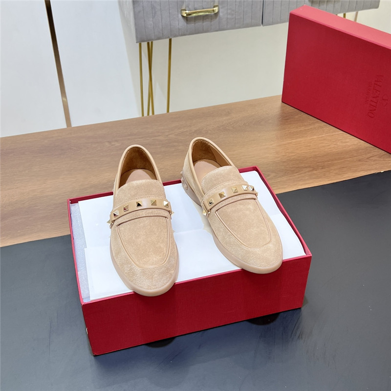 Va1e*ntin0 leisure flows split leather loafer beige