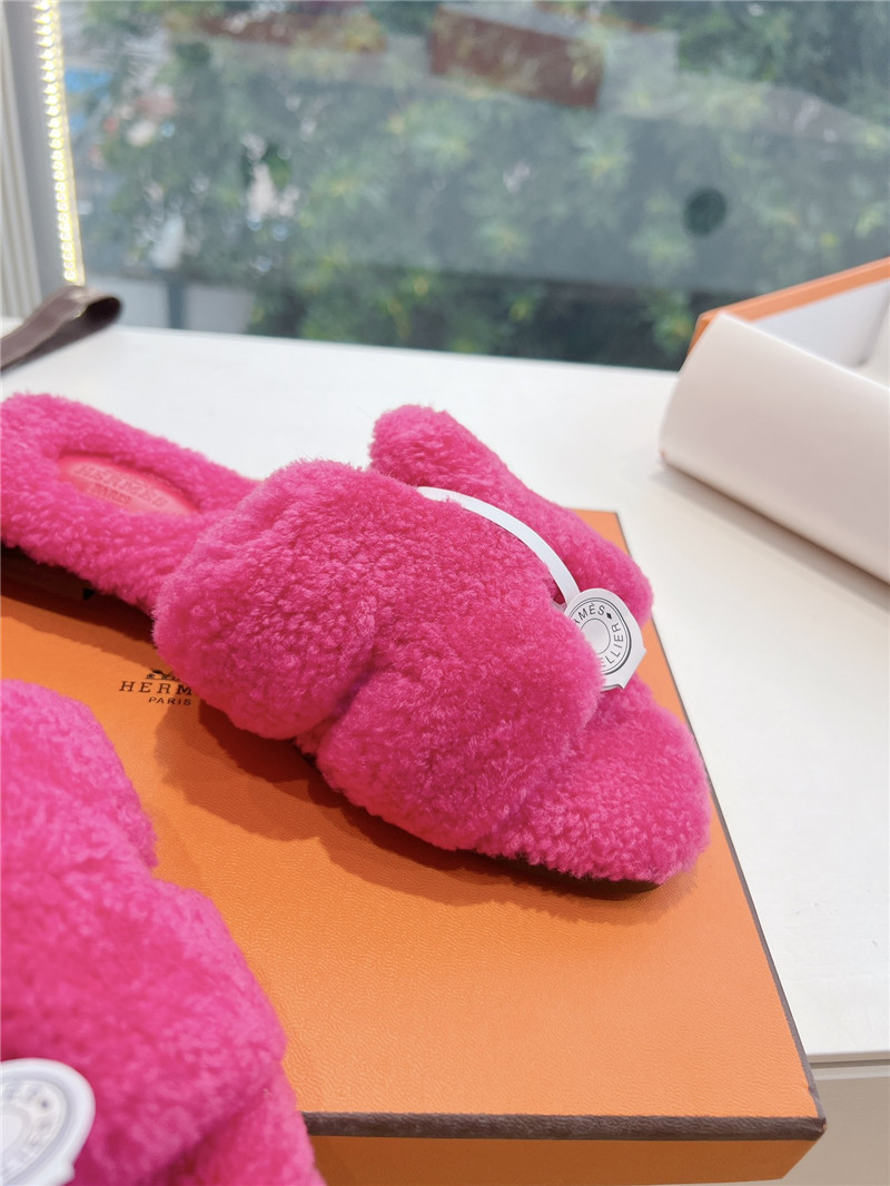 H**me5 shearling h cut-out izmir sandals fuchsia