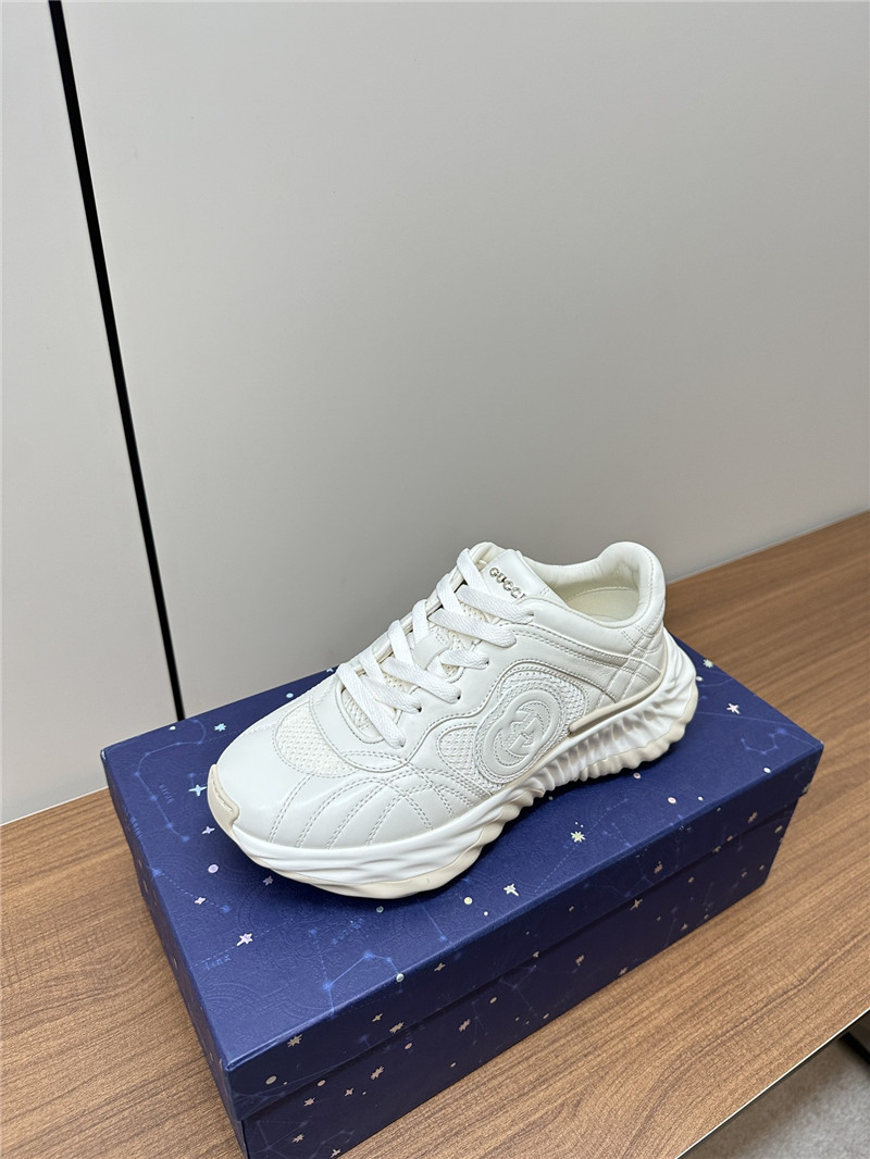 Gvc*1 chunky sneakers white