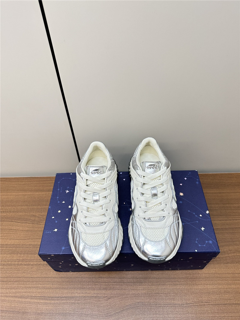 Gvc*1 interlocking g chunky sneakers
