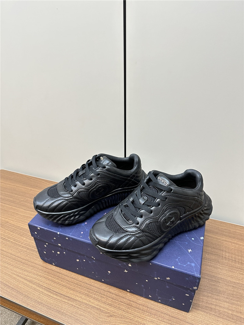 Gvc*1 black chunky sneakers