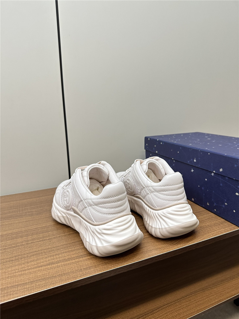 Gvc*1 beige chunky sneakers