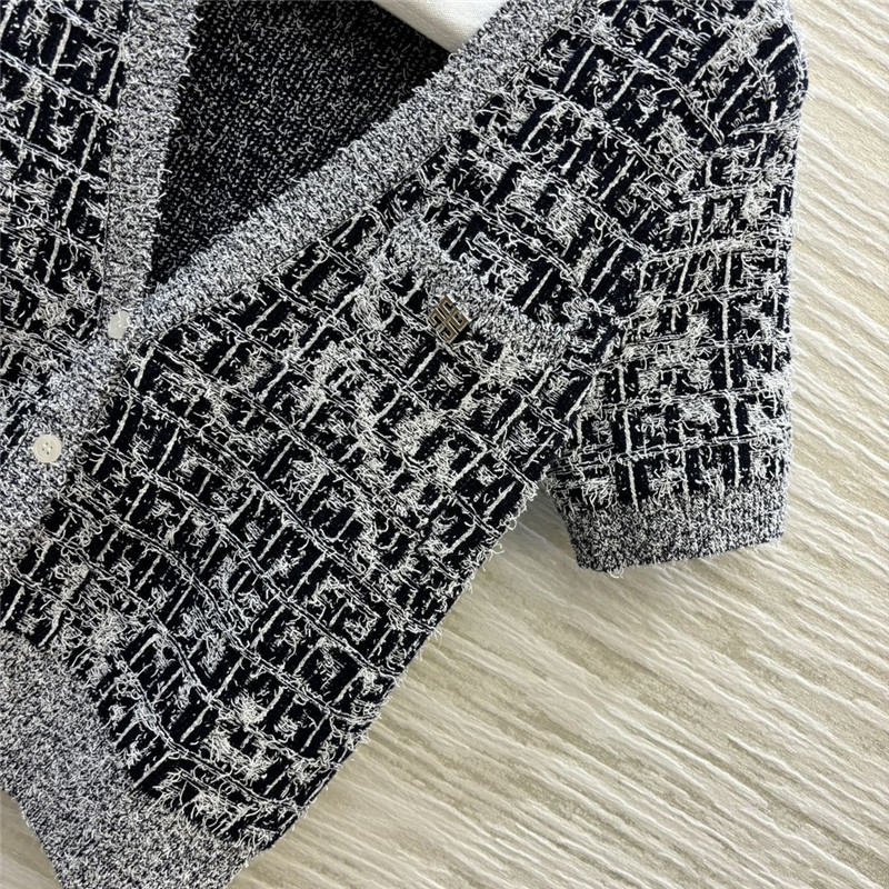 Givenchy V-neck knitted short-sleeved cardigan replica clothing