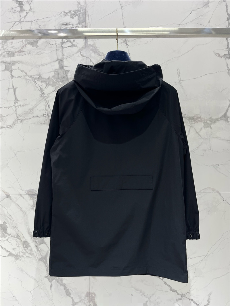 Bv*b*rry outdoor sportswear replica clothes