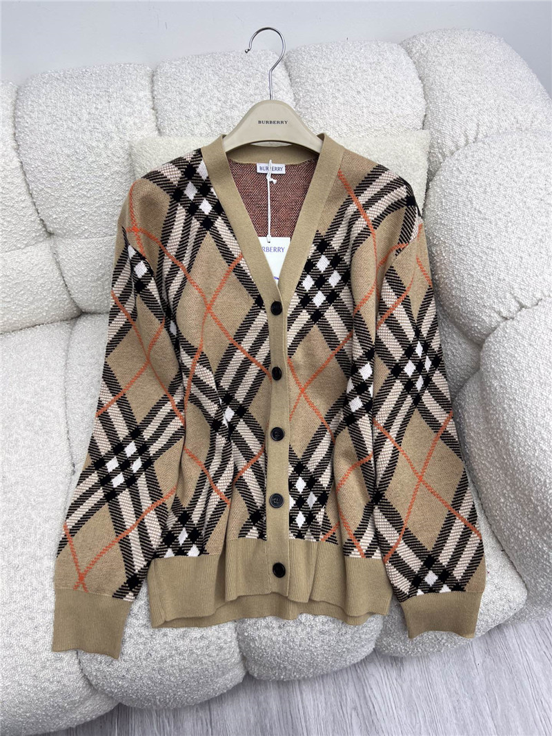 Bv*b*rry checked wool cardigan replica d&g clothing
