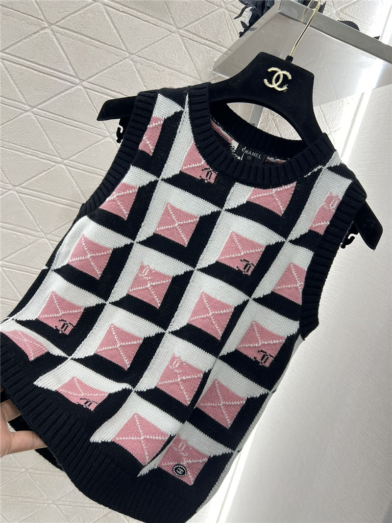 Ch**el new knitted vest replica clothing sites