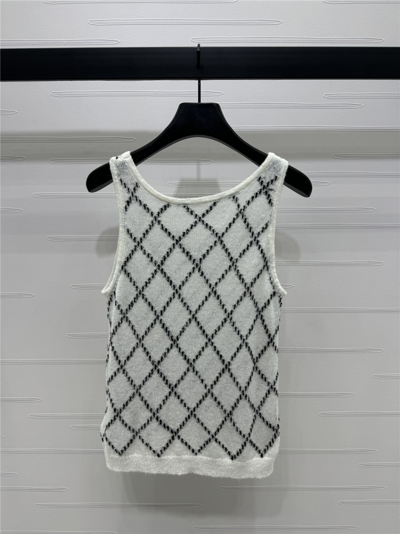 ch**el contrast color cable D1am0nd knit vest replica clothes