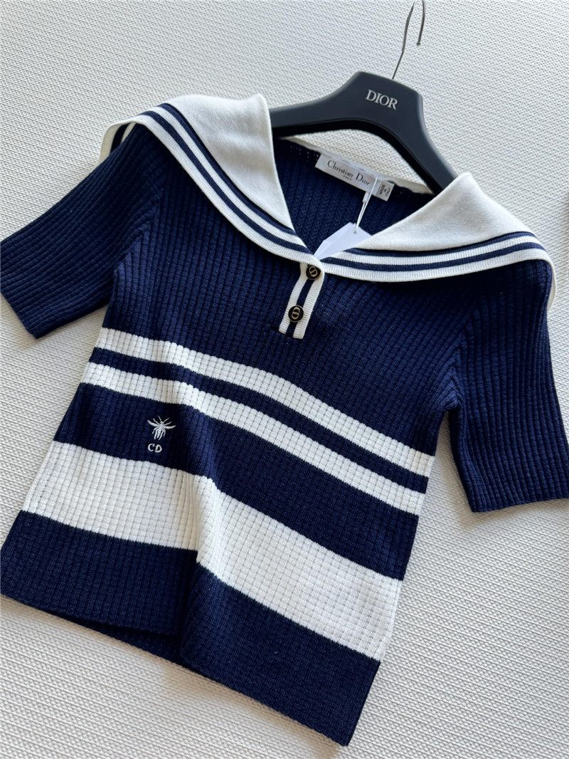 D10r navy blue and white striped knit top
