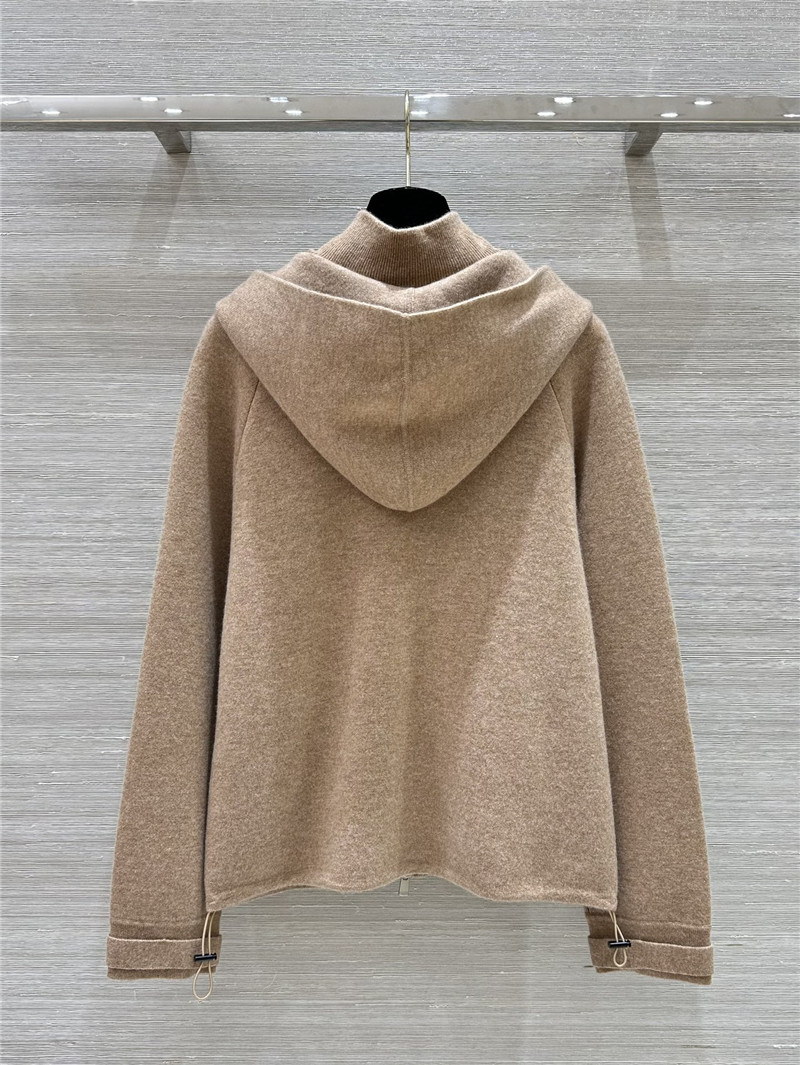 L0r0 P1ana new traveler cashmere coat replica clothes