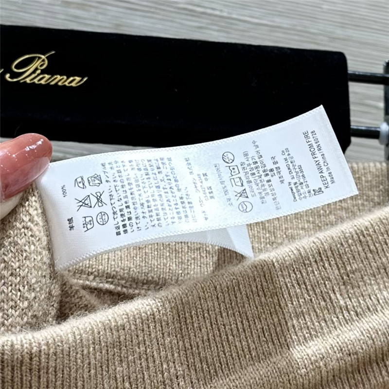 L0r0 P1ana cashmere suit replica d&g clothing