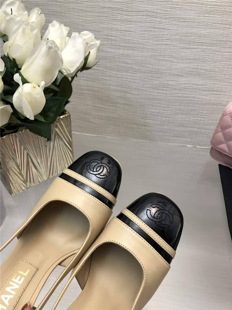 Ch**el beige suede and patent leather slingbacks