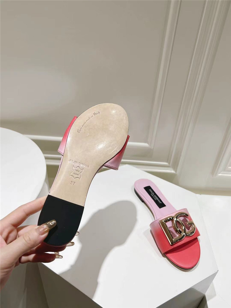 Dolce & Gabbana Gold DG Ombré-Print Sliders in Pink