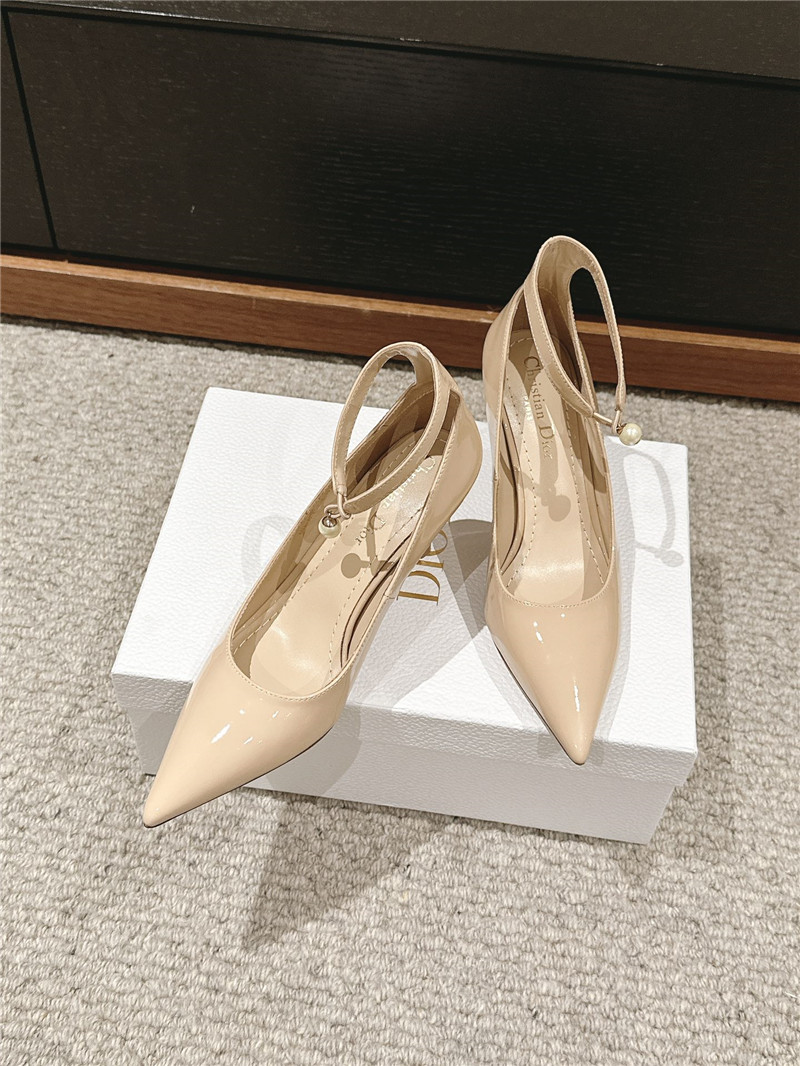 D10r pearl ankle pointed pumps nude patent