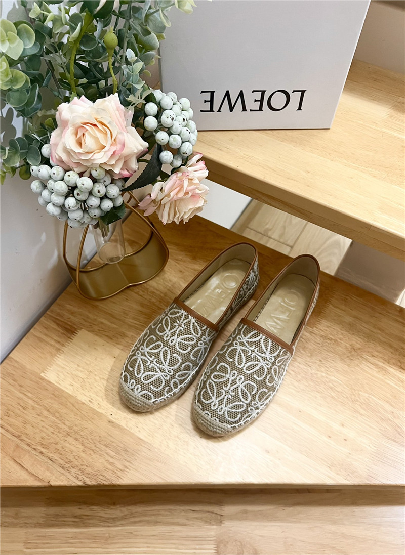 L0ew* anagram jacquard espadrilles beige and white