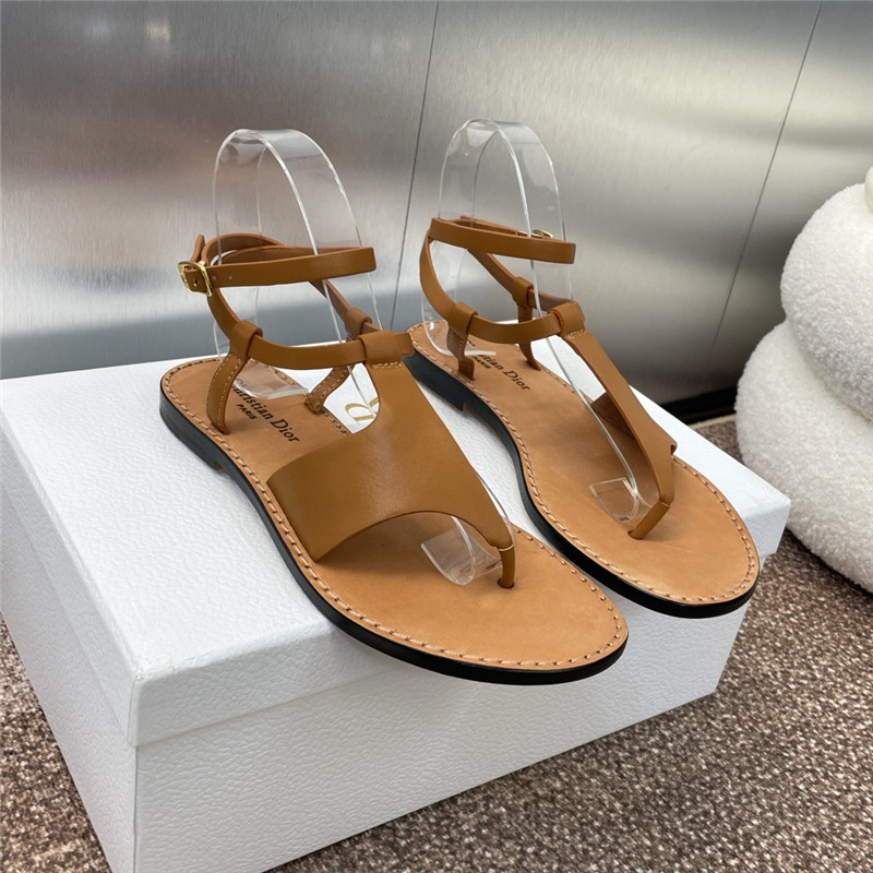 D10riviera D10r sun thong sandal camel calfskin