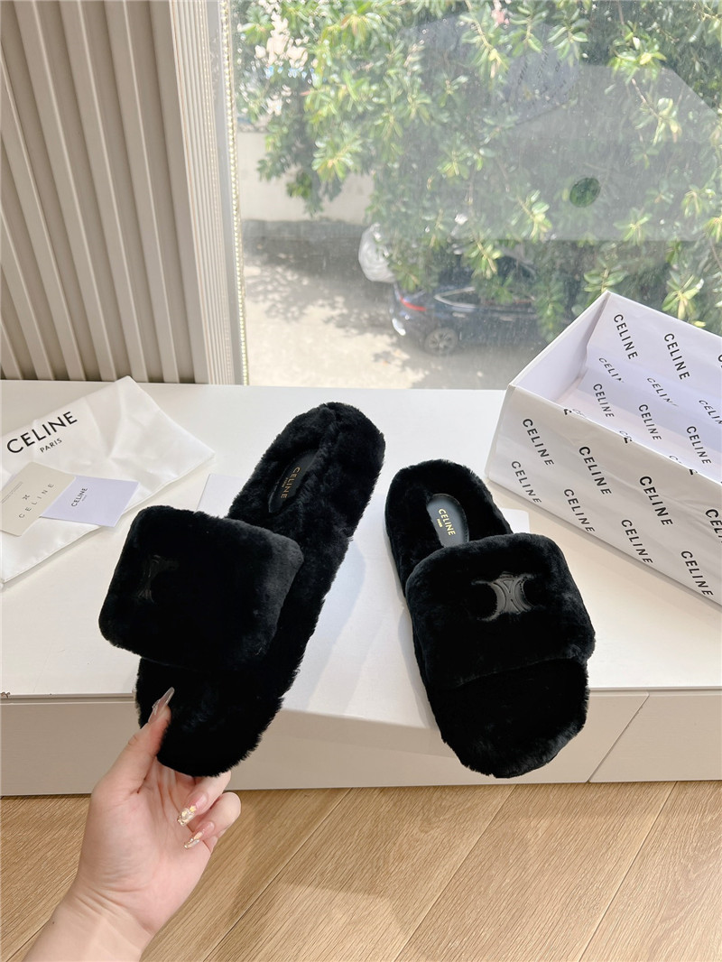 Ce1i*e fur slides triomphe in black shearling