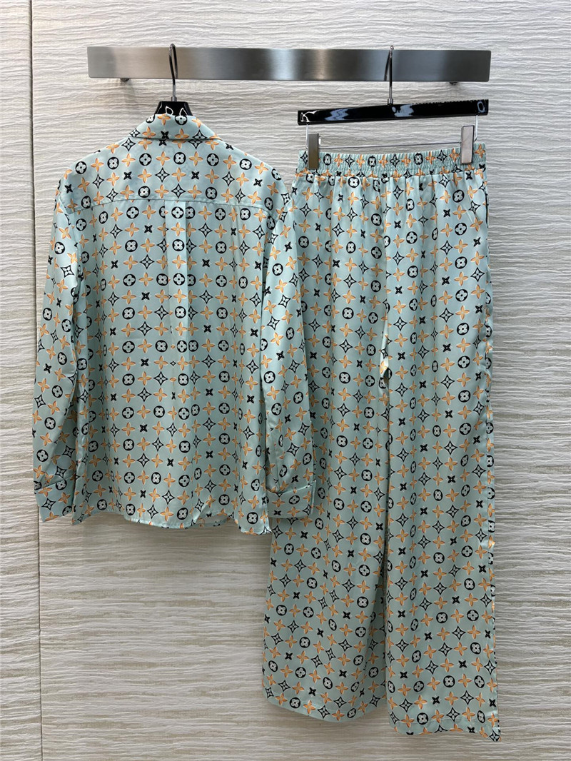 l0vis Vvtt0n lv monogram suit replica d&g clothing