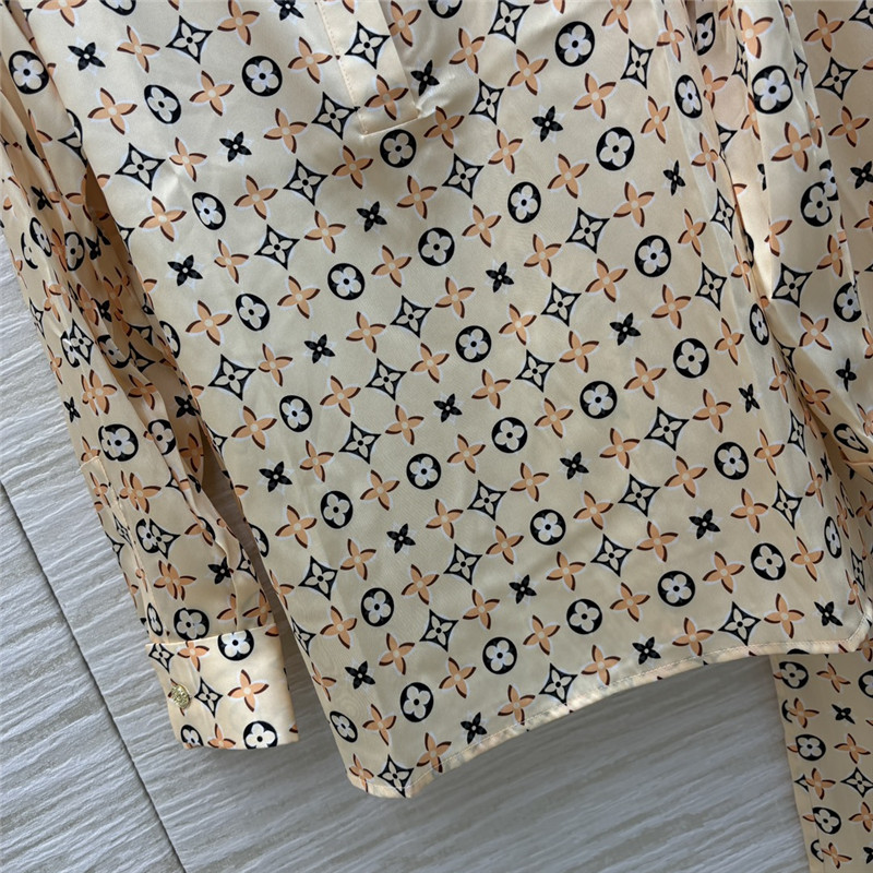 l0vis Vvtt0n lv monogram suit replica d&g clothing