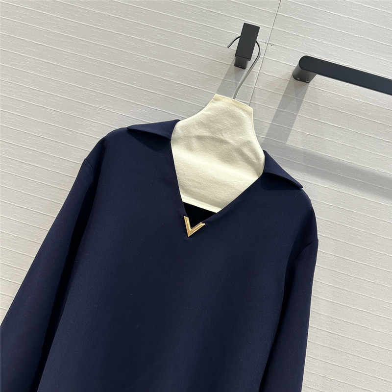 Va1e*ntin0 long sleeve v neck dress replica d&g clothing