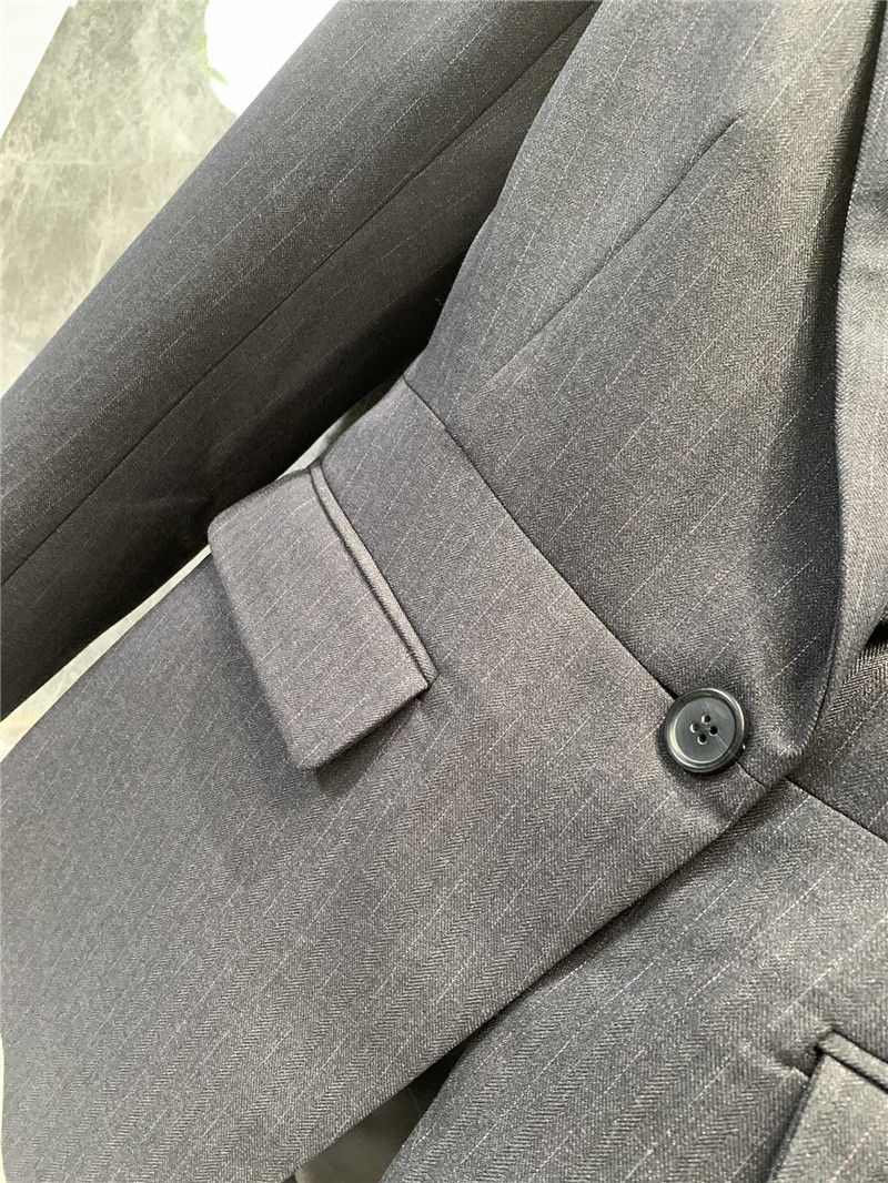 a1exa*der Mcqv*en single button striped suit jacket replicas clothes