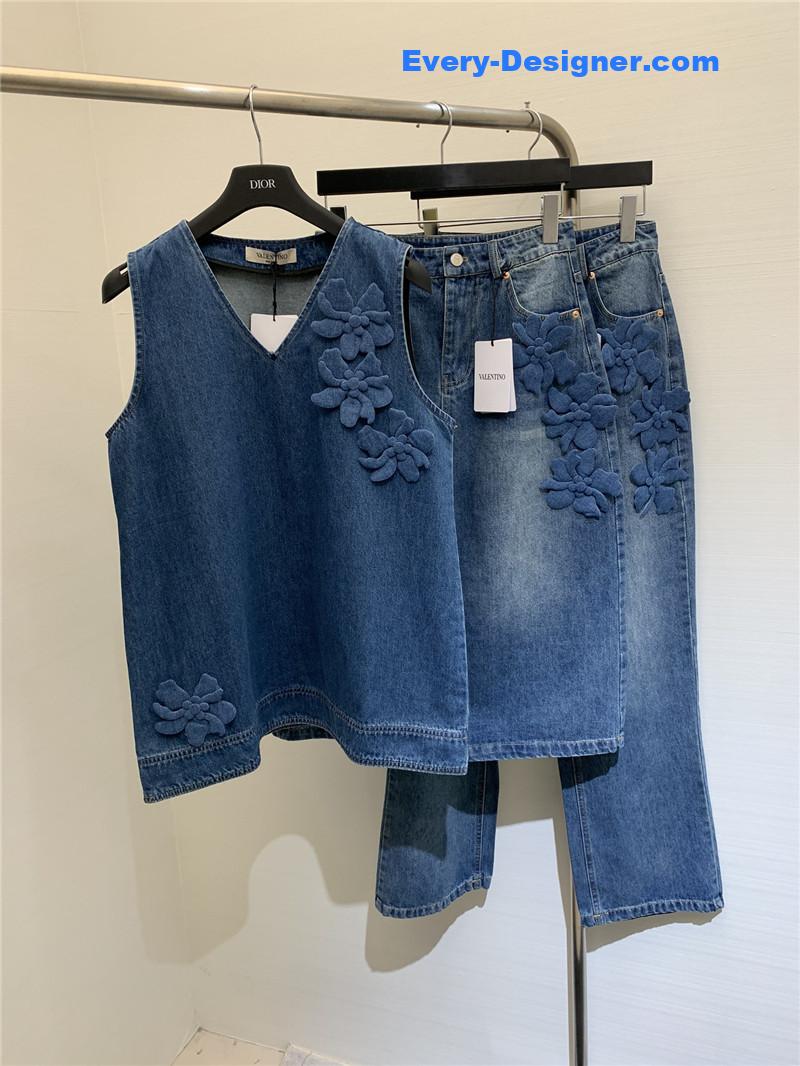 Va1e*ntin0 denim skirt replica designer clothing websites