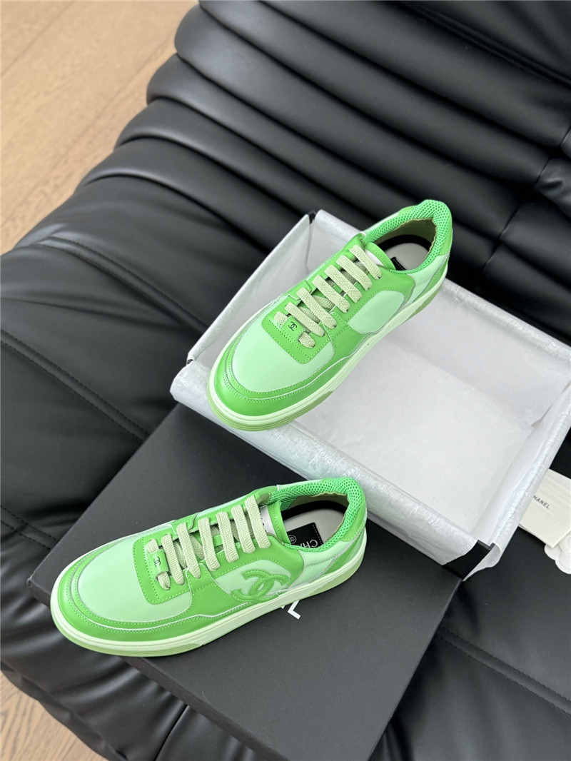 Ch**el green logo low top sneakers