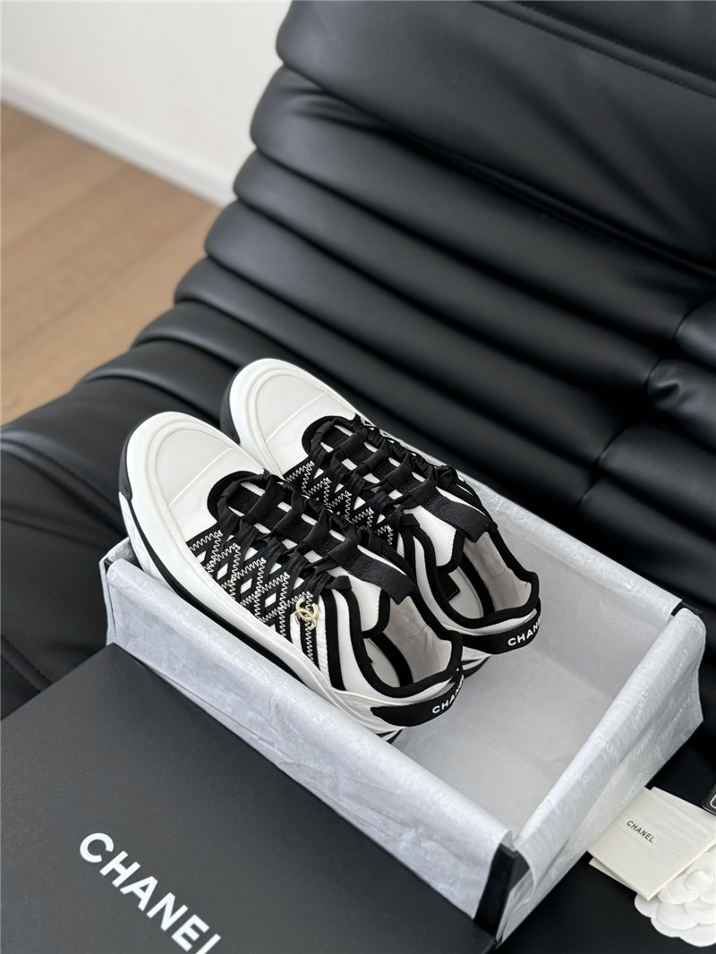 Ch**el logo suede calfskin sneakers