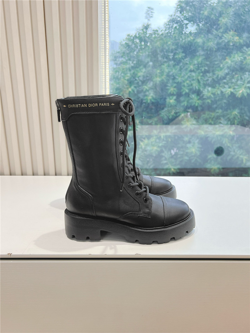 D10r platform lace-up black leather boots