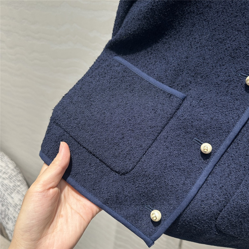 D10r round neck small coat replica clothing sites