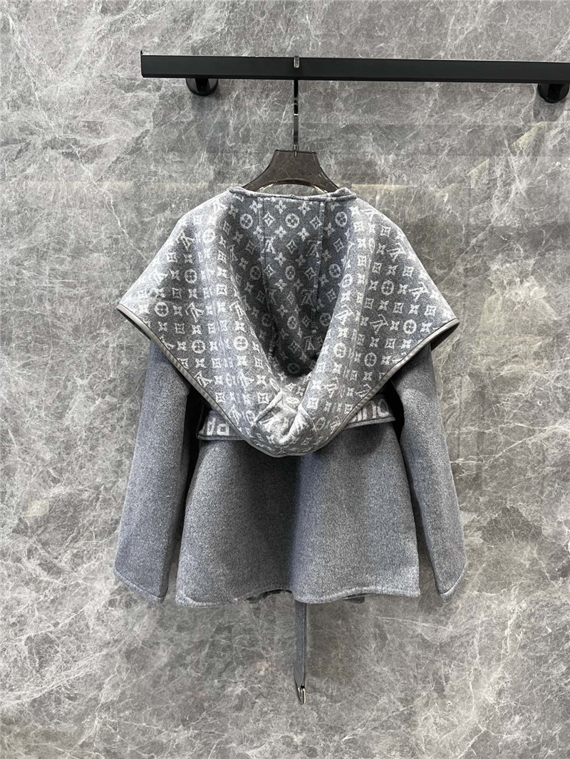 l0vis Vvtt0n lv hooded short coat replica clothes