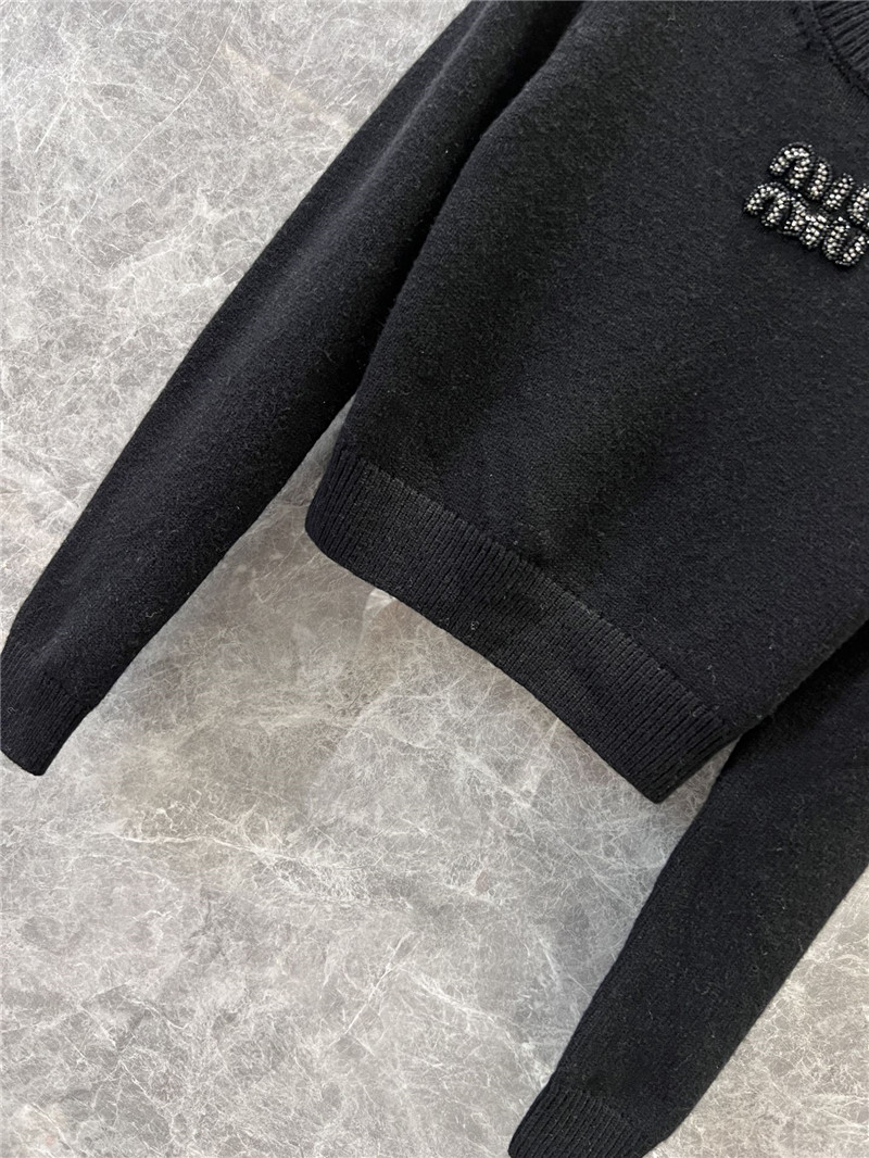 M1um1u short knitted sweater replica d&g clothing