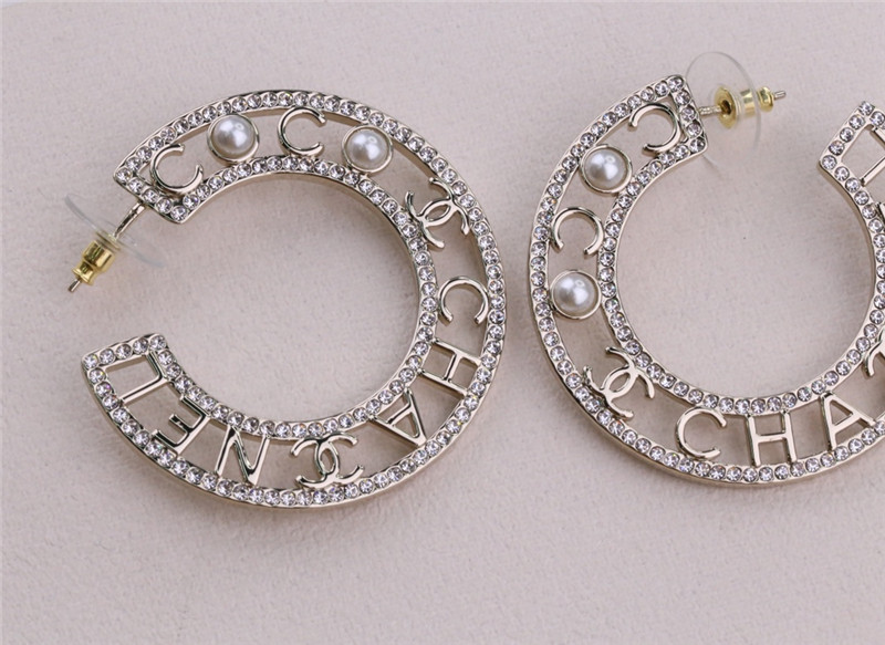 Ch**el new earrings