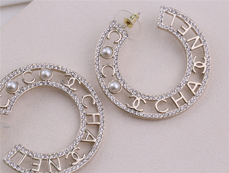 Ch**el new earrings