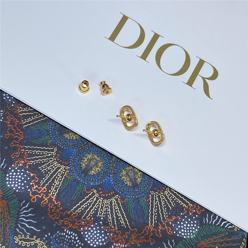 D10r cd pearl earrings