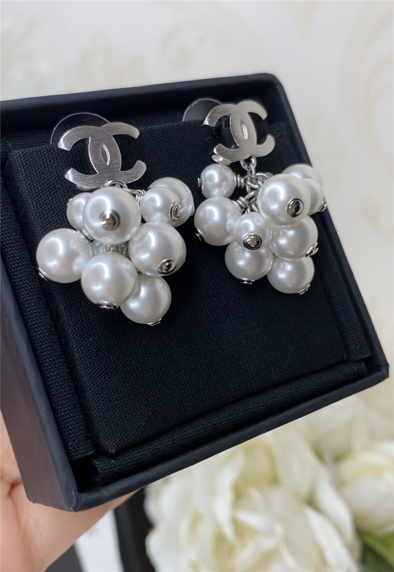 Ch**el grape bunch earrings