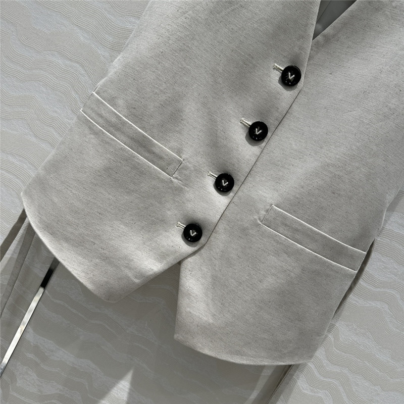 b0tt*ga Ven*ta vest replica d&g clothing