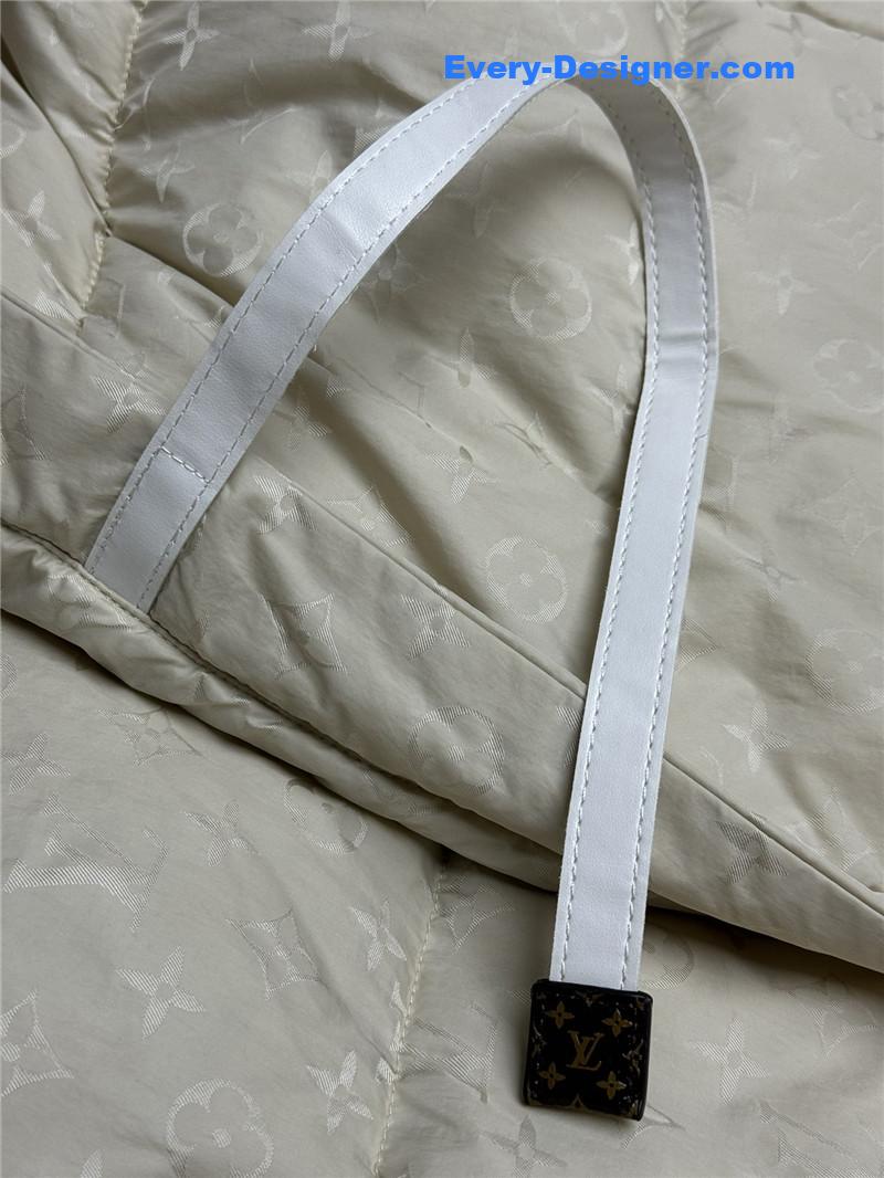 l0vis Vvtt0n lv mid-length down jacket replicas clothes