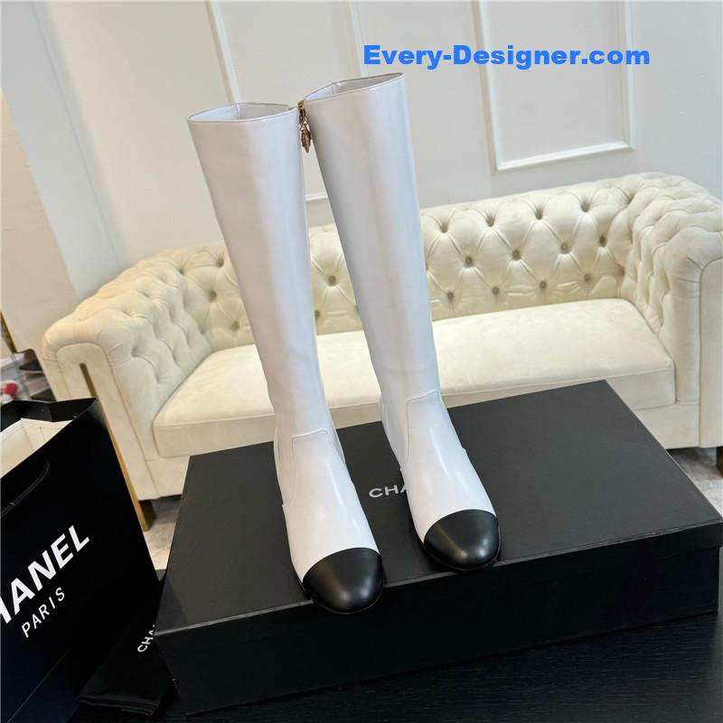 Ch**el white chunky heel zipper keen high boots