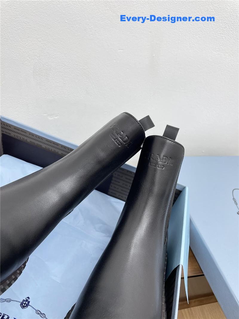 Pra*a calf leather chelsea boots