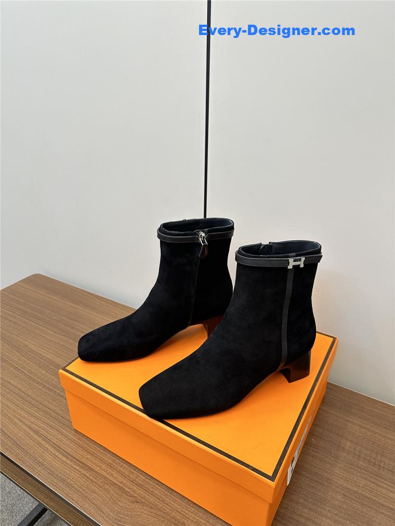 H**me5 imperial 50 suede ankle boot