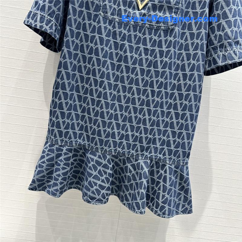 Va1e*ntin0 seven -point sleeve dress replica d & g clothing