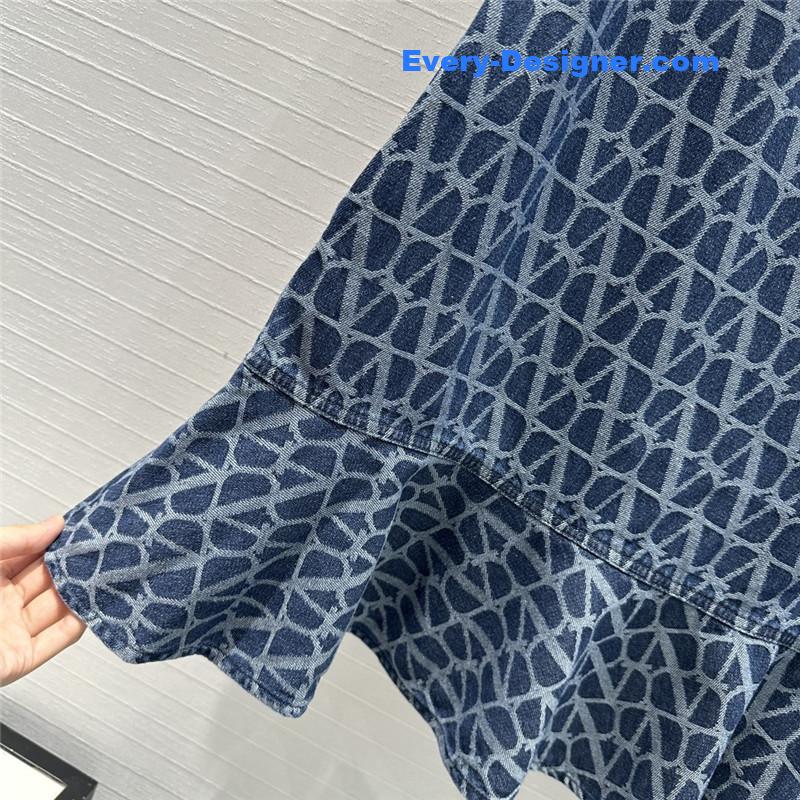 Va1e*ntin0 seven -point sleeve dress replica d & g clothing