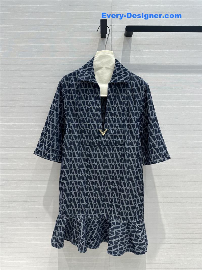 Va1e*ntin0 seven -point sleeve dress replica d & g clothing