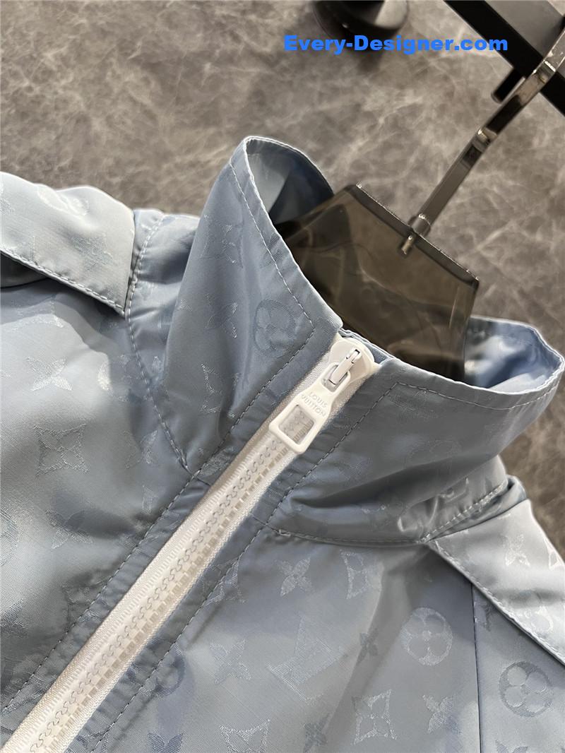 l0vis Vvtt0n lv trench dress replicas clothes